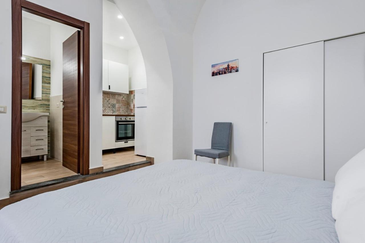 Trinita' 57 Apartments By Wonderful Italy Catania Exteriör bild
