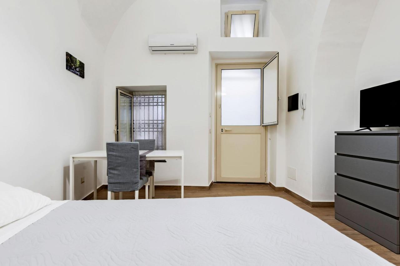 Trinita' 57 Apartments By Wonderful Italy Catania Exteriör bild