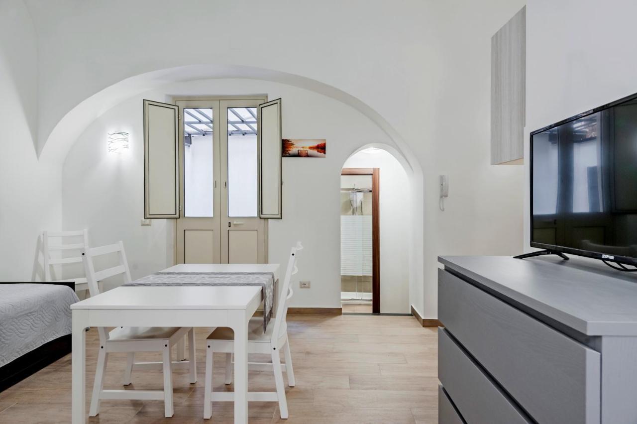 Trinita' 57 Apartments By Wonderful Italy Catania Exteriör bild