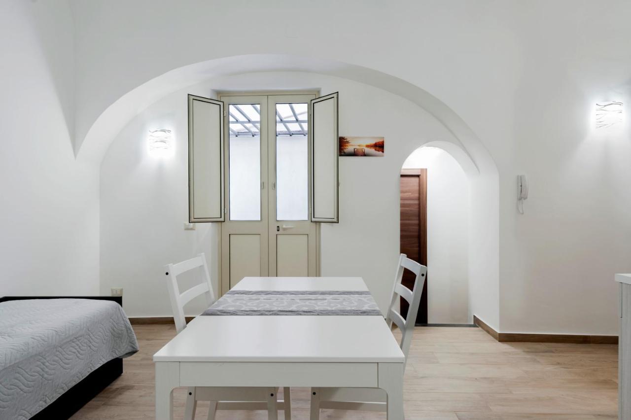Trinita' 57 Apartments By Wonderful Italy Catania Exteriör bild