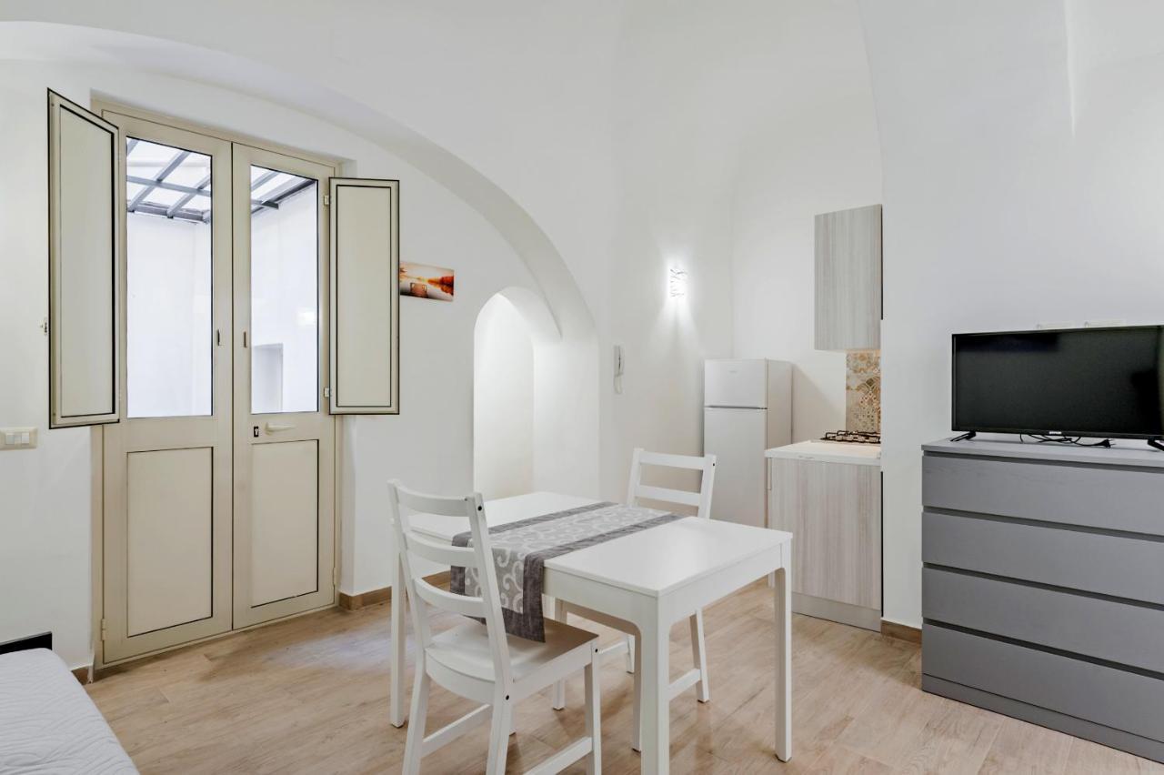 Trinita' 57 Apartments By Wonderful Italy Catania Exteriör bild